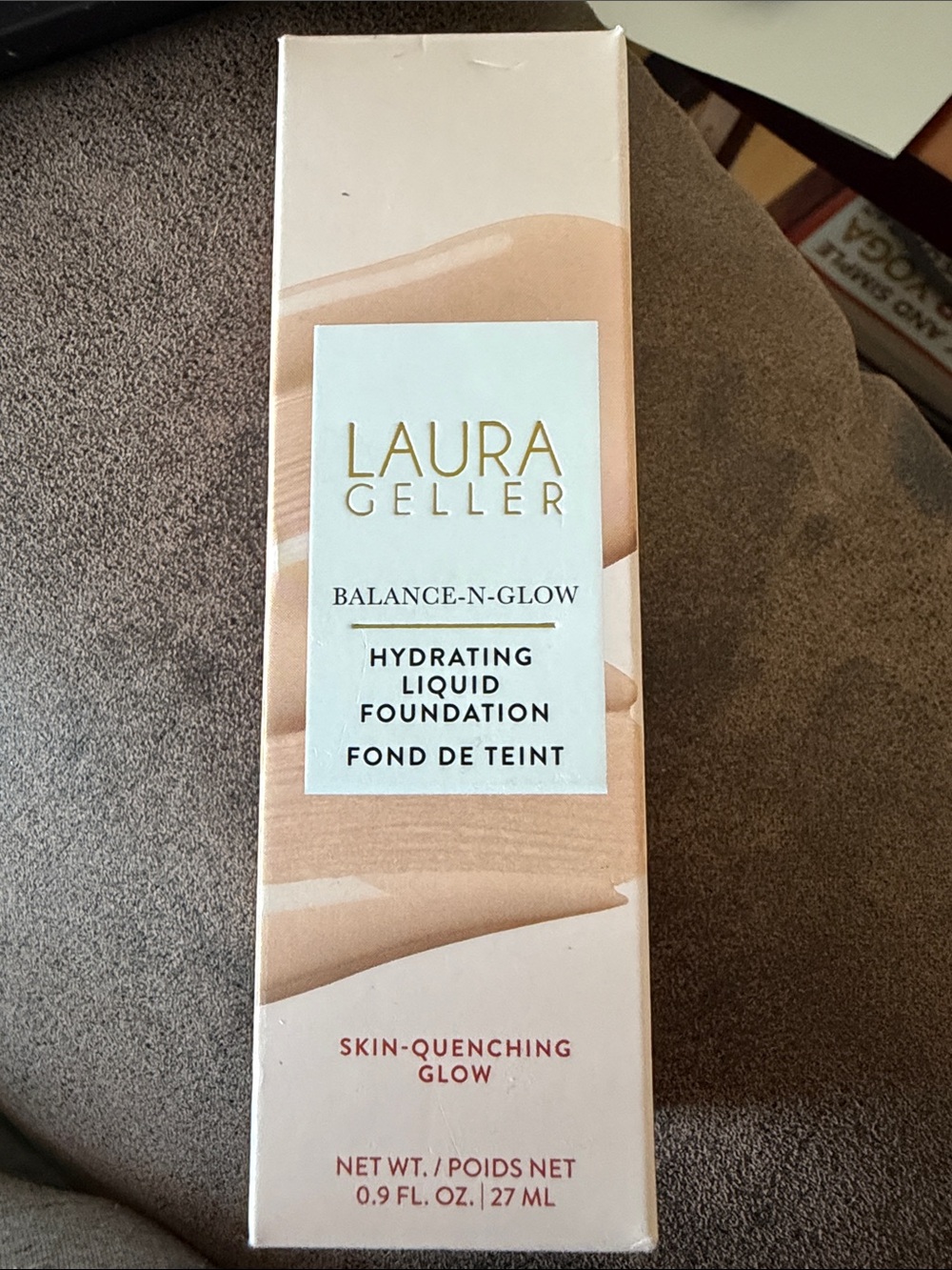 Laura Geller Balance-N-Glow Hydrating Liquid Foundation - Porcelain